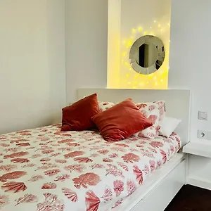  Apartamento Marinac3 Precioso Con Patio En El Centro Histórico De